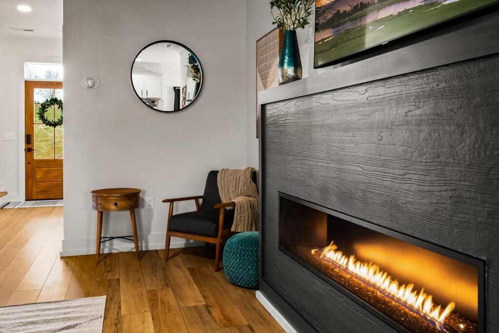 *Dog Friendly*Modern Home-Minutes To Dollywood, Gatlinburg, Smoky Mountains & Pigeon Forge! Kültér fotó