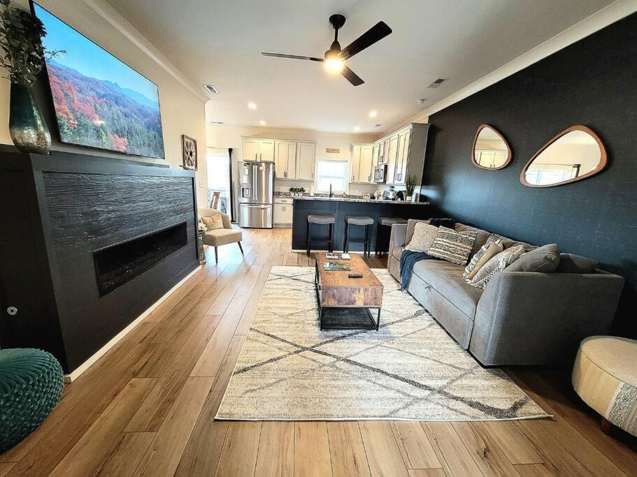 *Dog Friendly*Modern Home-Minutes To Dollywood, Gatlinburg, Smoky Mountains & Pigeon Forge! Kültér fotó